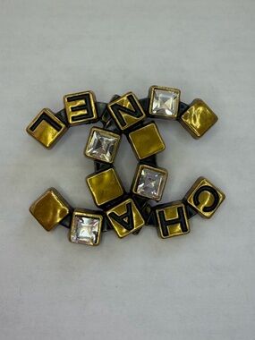 Beautiful Brooch– NWOT 💎